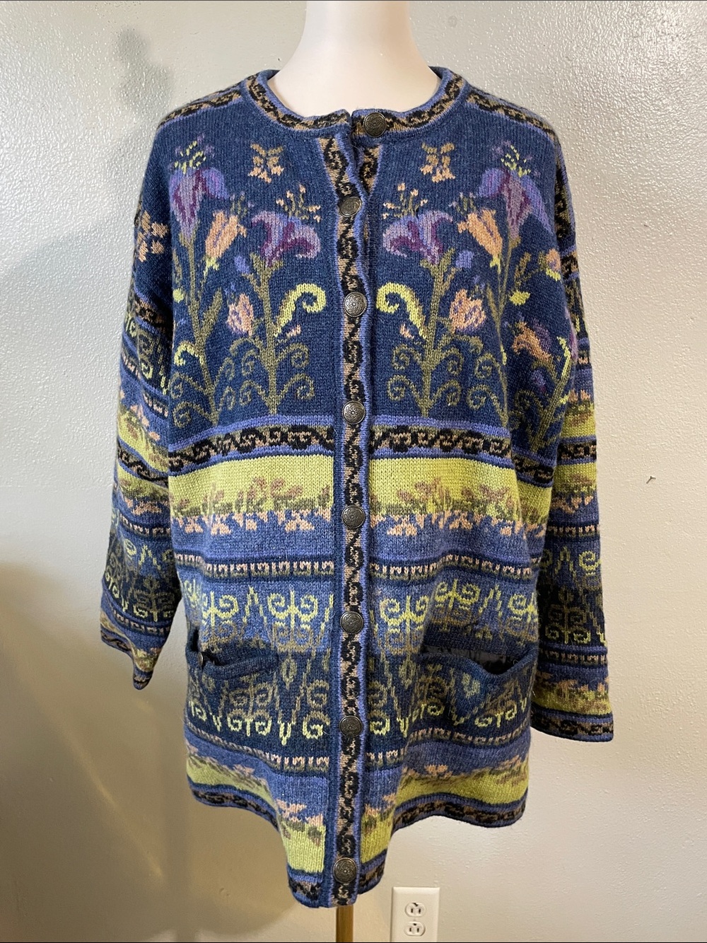 Vintage Shetland Wool Coldwater Creek Cardigan XL Floral Tapestry Lined Sweater